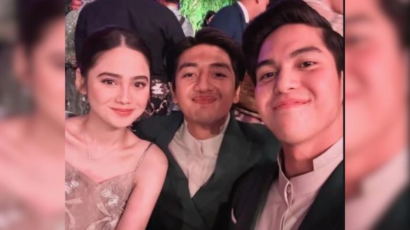 El Rumi bersama Syifa Hadju di acara pernikahan Thariq Halilintar dan Aaliyah Massaid. (Foto: Istimewa)