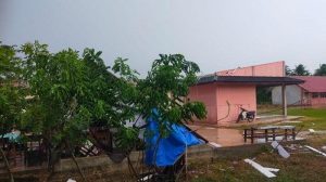 Angin Kencang Simpang Rangkaya Aceh Utara Bikin ‘Babak Belur’ Pemukiman Warga