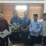 Gibran Rakabuming Raka bertemu unsur pimpinan DPRD Kota Solo untuk serahhkan surat pengunduran diri sebagai walikota Solo, Selasa (16/7). (ist)