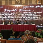 KPU Provinsi Sumatera Barat (Sumbar) mengadakan Rapat Pleno Penghitungan Suara pada Pemilihan Suara Ulang (PSU) DPD RI, Jumat 19 Juli 2024. (Foto: Istimewa)