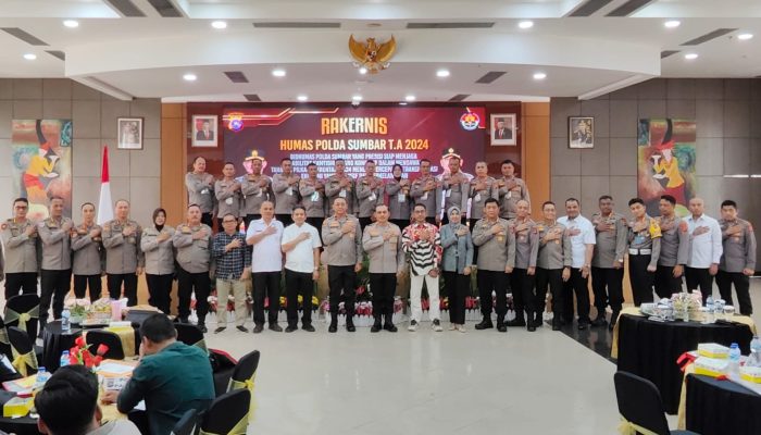 Kapolda Sumbar Tekankan Pentingnya Peran Bidhumas Bangun Citra Positif Polri