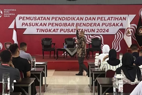 Staf Khusus Ketua Dewan Pengarah BPIP Antonius Benny Susetyo saat menyampaikan materi pelatihan kepada 76 calon Paskibraka tingkat pusat di Wiladatika, Cibubur, Depok, Sabtu (13/7). (ist)