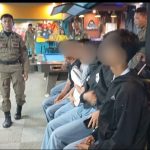 Enam siswa SMK yang kedapatan membolos dan main biliar di kawasan Padang Barat, Selasa (23/7) siang, diamankan Satpol PP dan mendapat hukuman disiplin di Mako Satpol PP. (ist)
