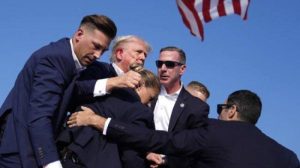 Donald Trump Ditembak saat Kampanye di Pennsylvania
