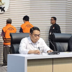 Komisi Pemberantasan Korupsi (KPK) menahan tiga tersangka kasus dugaan korupsi proyek retrofit sistem sootblowing PLTU Bukit Asam Unit Pelaksana Pembangkitan Bukit Asam PT PLN (Persero) UIK SBS. (ist)