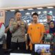 Armor Toreador dihadirkan dalam konferensi pers terkait kasus KDRT terhadap selebgram Cut Intan Nabila di Polres Bogor, Rabu (14/8/2024). (Foto: Istimewa)