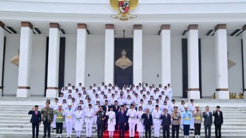 Perwakilan pelajar dari 38 Provinsi ini akan bertugas mengibarkan dan menurunkan Bendera Sang Merah Putih pada perayaan Kemerdekaan ke-79 Republik Indonesia, di lapangan Istana Negara IKN, Sabtu, (17/8) besok. (Foto: Instagram BPIP)