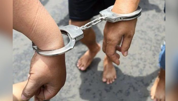 Modus Jual Rokok, Dua Pria Rampok Cincin Emas Pemilik Warung di Payakumbuh