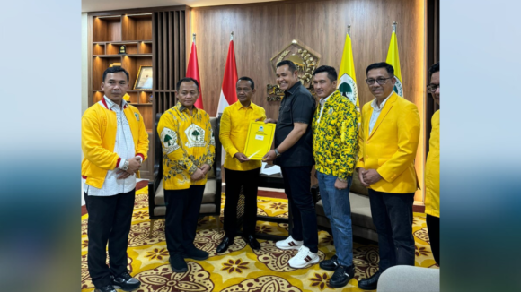 Golkar dukung calon pasangan gubernur dan wakil gubernur, Epyardi Asda dan Ekos Albar di Pilgub Sumbar. (Foto: Istimewa)