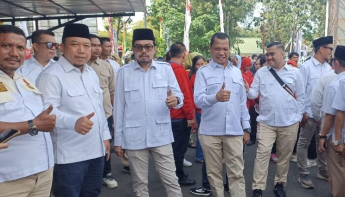 Terciduk, Muflihun Hadiri Pendaftaran Nasir-Wardan di KPU Riau
