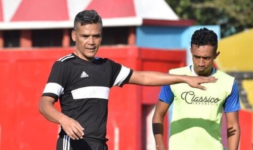 Hendri Susilo Pelatih Semen Padang FC. (Foto: Istimewa)