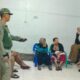 Satpol PP Kota Padang mengamankan 12 muda-mudi saat melakukan pengawasan di sepanjang jalan Khatib Sulaiaman dan penginapan di Kecamatan Padang Selatan, Senin (12/8) dini hari.