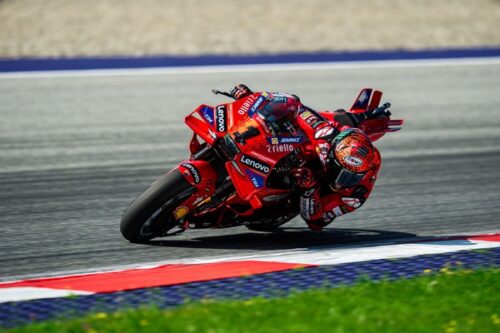 Aksi Francesco Bagnaia di balapan MotoGP Austria 2024 yang berlangsung di Red Bull Ring, Spielberg, pada Minggu (18/8) malam WIB. (ist)