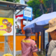 Satpol PP Kota Padang tertibkan PKL yang halangi rambu-rambu halte Trans Padang. (Foto: Humas Satpol PP)