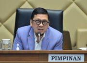 DPR dan KPU akan Sahkan PKPU Baru Terkait Syarat Pencalonan Pilkada Serentak pada 26 Agustus