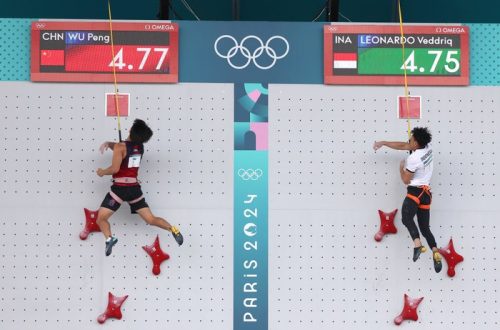 Veddriq Leonardo sukses menangi medali emas Olimpiade Paris 2024. Medali emas pertama Indonesia, yang sukses diraihnya dengan selisih kemenangan 0,02 detik. (ist)