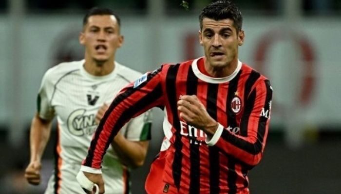 Bantai Tim Jay Idzes 4-0, AC Milan Siap Hadapi Liverpool dan Inter 