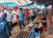 Blusukan ke Pasar Sungai Sarik, Para Pedagang Sepakat Menangkan Mahyeldi