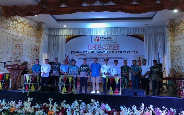 Bawaslu Sumbar Tegaskan Pengawasan Pemilu Bersih Melalui Deklarasi Anti-Hoax dan Netralitas ASN