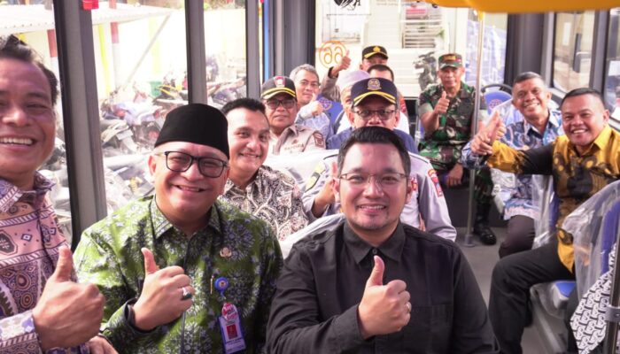 Sebanyak 6 Koridor Trans Padang Resmi Beroperasi Penuh