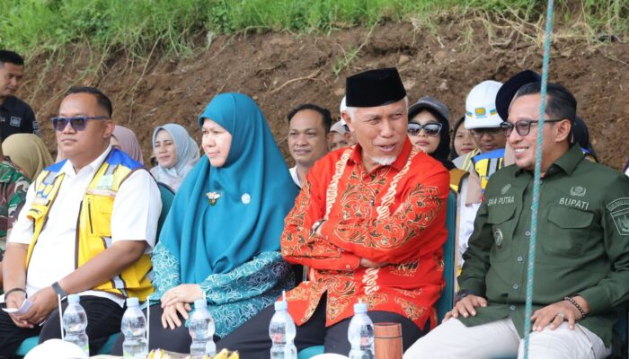 Pembangunan Rumah Relokasi Terpadu di Tanah Datar Dimulai, Mahyeldi Minta Selesai Sebelum Waktunya
