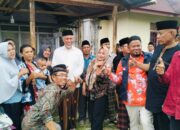 Momen Haru Lina saat Warung Lontongnya Dikunjungi Gubernur Mahyeldi