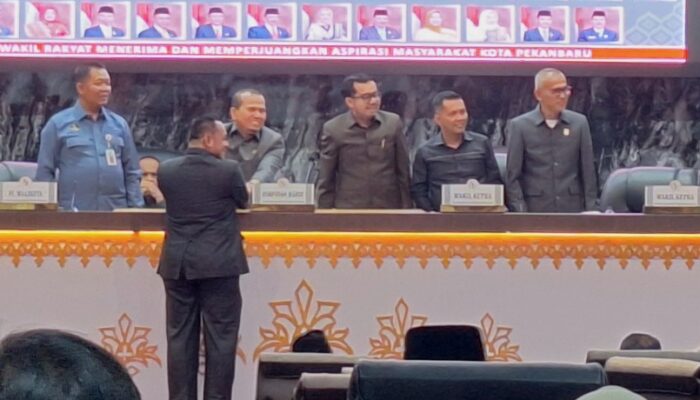 DPRD Pekanbaru Sahkan Perda Kawasan Tanpa Rokok, Aturan Baru Berlaku 6 Bulan Lagi
