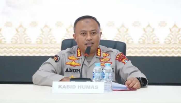 Penyidik Polda Riau Lanjutkan Penggeledahan Setwan DPRD Riau