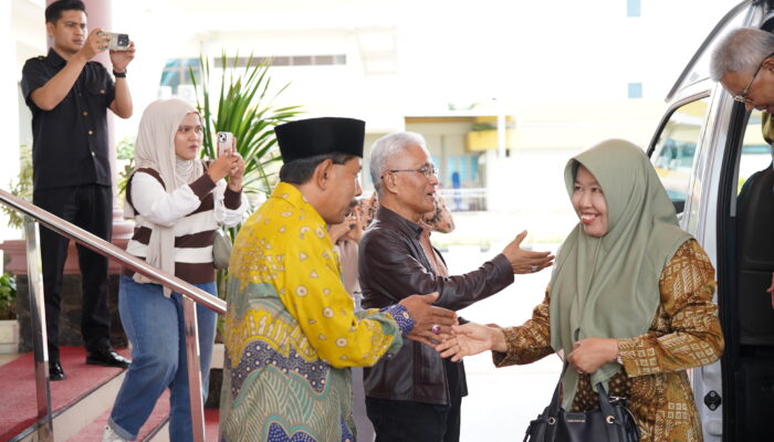 Komisi II DPR RI Tinjau Persiapan Pilkada 2024 di Sumatera Barat