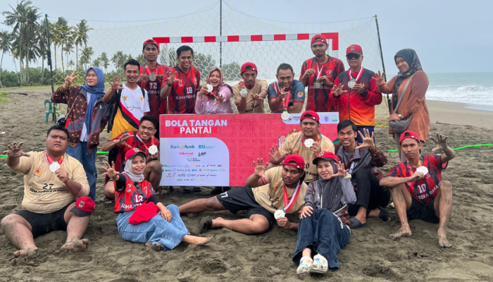 Tim Bola Tangan Sumbar Raih Medali Perak di Beach Handball PON 2024