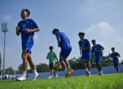 Bojan Hodak Ungkap Data GPS Pemain Persib, Tyronne del Pino Paling Menonjol
