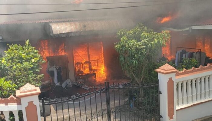 Pergi Nikahan, Rumah PNS Polri Dilahap si Gulambai