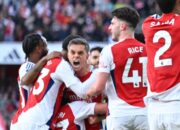 Arsenal Raih Kemenangan Dramatis Lewat Dua Gol di Masa Injury Time