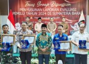 KPU Sumbar Gelar FGD untuk Evaluasi Pemilu 2024, Berikan Penghargaan kepada Mitra Penting