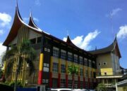 Isu Penyewaan Kendaraan Dinas di Kantor Penghubung Pemerintah Sumbar, Ini Kata Pengamat