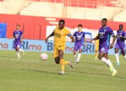 Dikalahkan Persita, Hengki Ardiles Sampaikan Permohonan Maaf