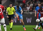 Napoli Raih Kemenangan Beruntun ke-5 di Serie A, AC Milan Terpukul 0-2 di San Siro