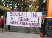 SMAN 12 Padang Disegel Masyarakat Nanggalo, Buntut Empat Siswa Dikeluarkan