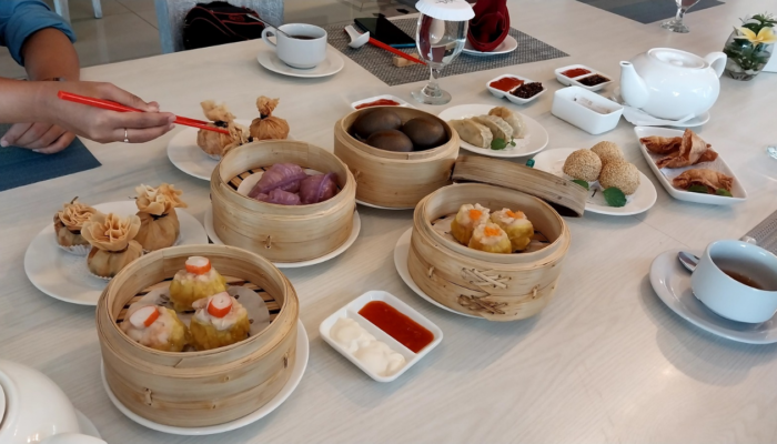 Promo Spesial! Nikmati 3 Porsi Dimsum di Mercure Hotel Padang Hanya dengan Rp88.000