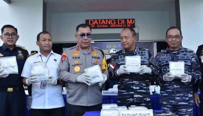TNI AL Gagalkan Penyelundupan 10 Kilogram Sabu dari Malaysia