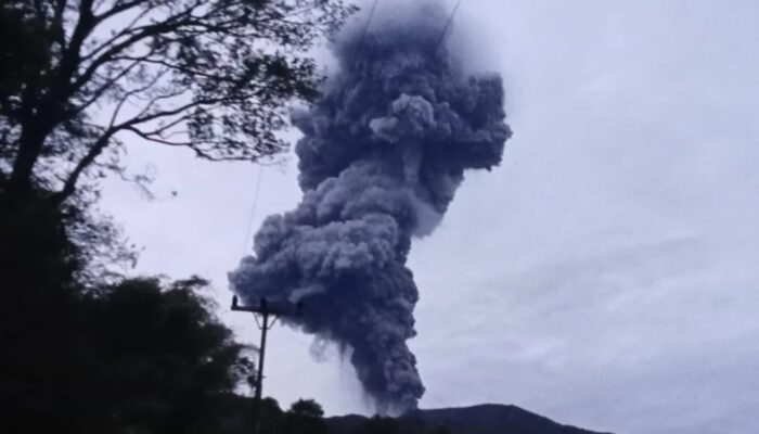 Gunung Marapi Naik Status jadi Siaga, Radius Bahaya Diperluas 4,5 Km