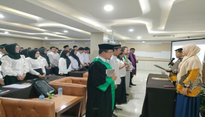 Bawaslu Kota Padang Lantik 1.487 Pengawas TPS untuk Pilkada 2024