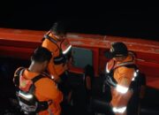 Kapal Mati Mesin di Laut, Tujuh Pemancing Diselamatkan Tim SAR Padang