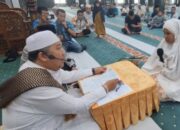 Tersentuh Lantunan Alquran, Wanita Asal Medan Masuk Islam di Pekanbaru