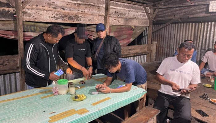 Polres Pasaman Barat Ringkus Tiga Pelaku Judi Online di Dua Lokasi