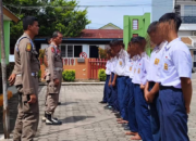 Laporan Warga, Satpol PP Tangkap 10 Pelajar Keluyuran di Pauh