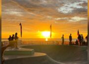 Skate Park Padang Semarak, Para Skater Unjuk Kebolehan Sembari Menikmati Sunset