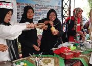 Lomba Unik HJK Padang Panjang, Bapak Masak dan Ibu Racik Teh Talua