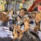Andre Rosiade sapa suporter Semen Padang FC usai laga melawan Persija Jakarta. (Foto: Istimewa)