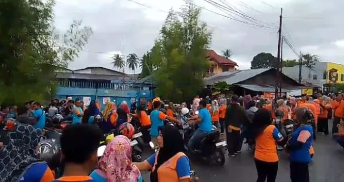 Serikat Pekerja Gelar Aksi Demo di PT Bumi Sari Mas Indonesia, Tuntut Gaji yang Tertunggak